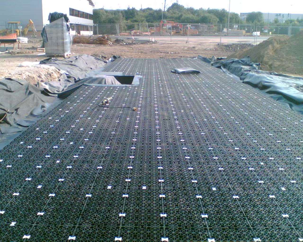 Estructura ensamblada del módulo de tanque de atenuación de poca profundidad AQUA Rain Water